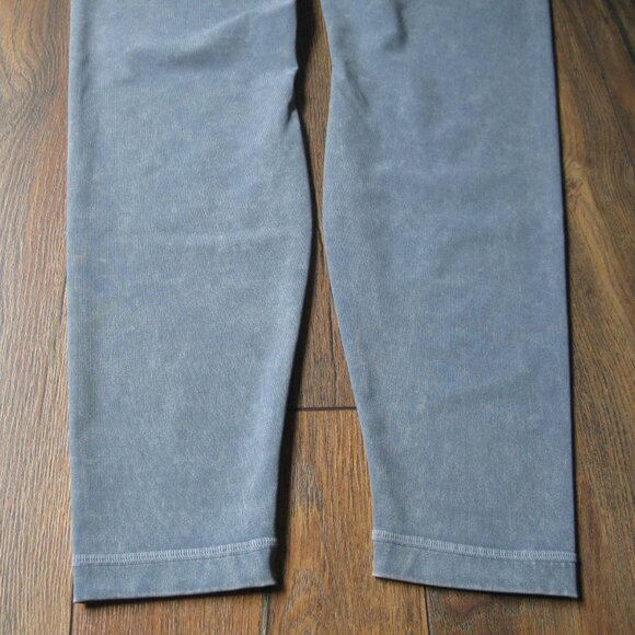 Lululemon Wunder Under High Rise Tight size 12 *EUC - Picture 10 of 13